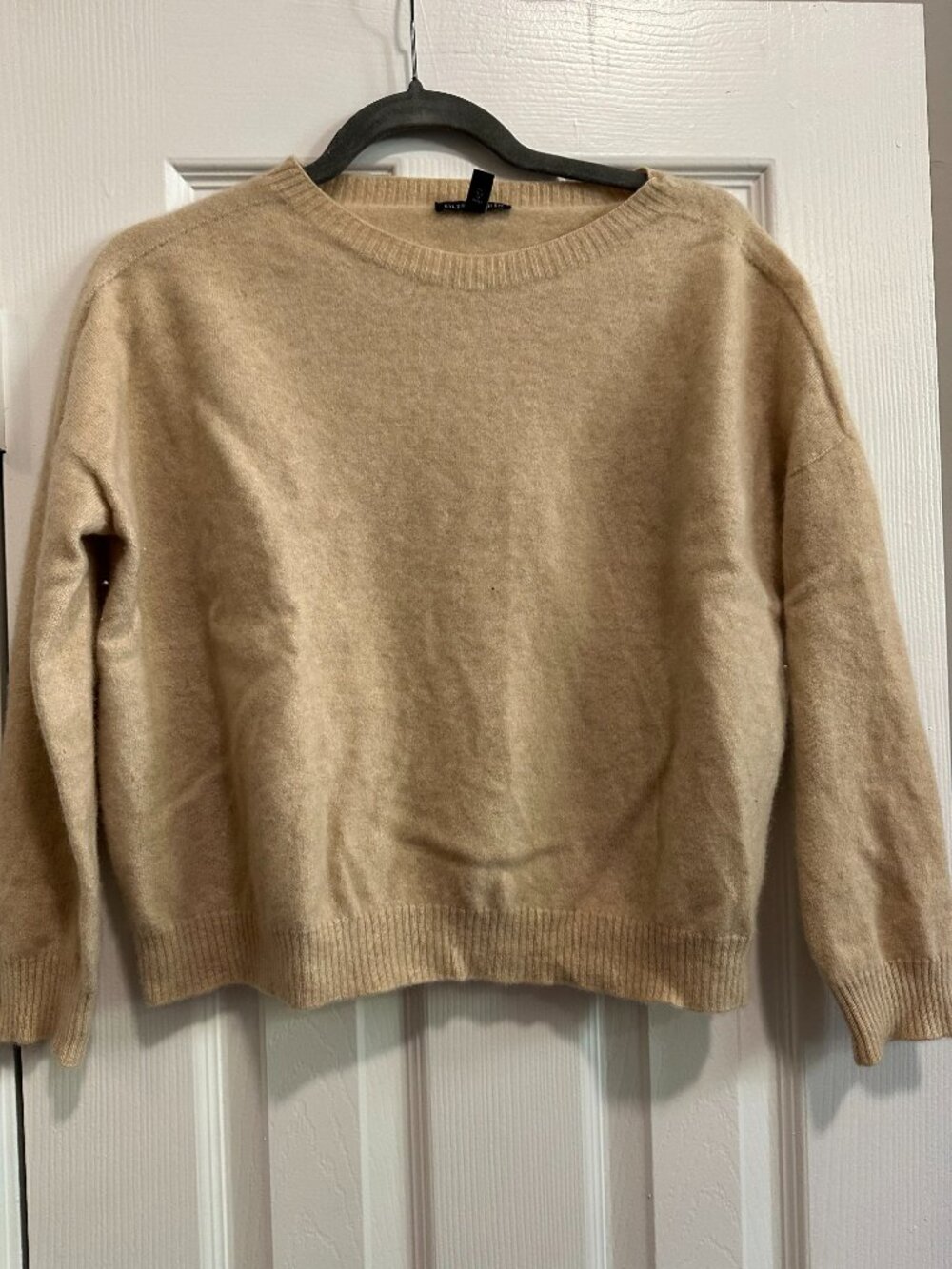 Eileen Fisher 100% Cashmere Beige Boxy Sweater - Made in Italy